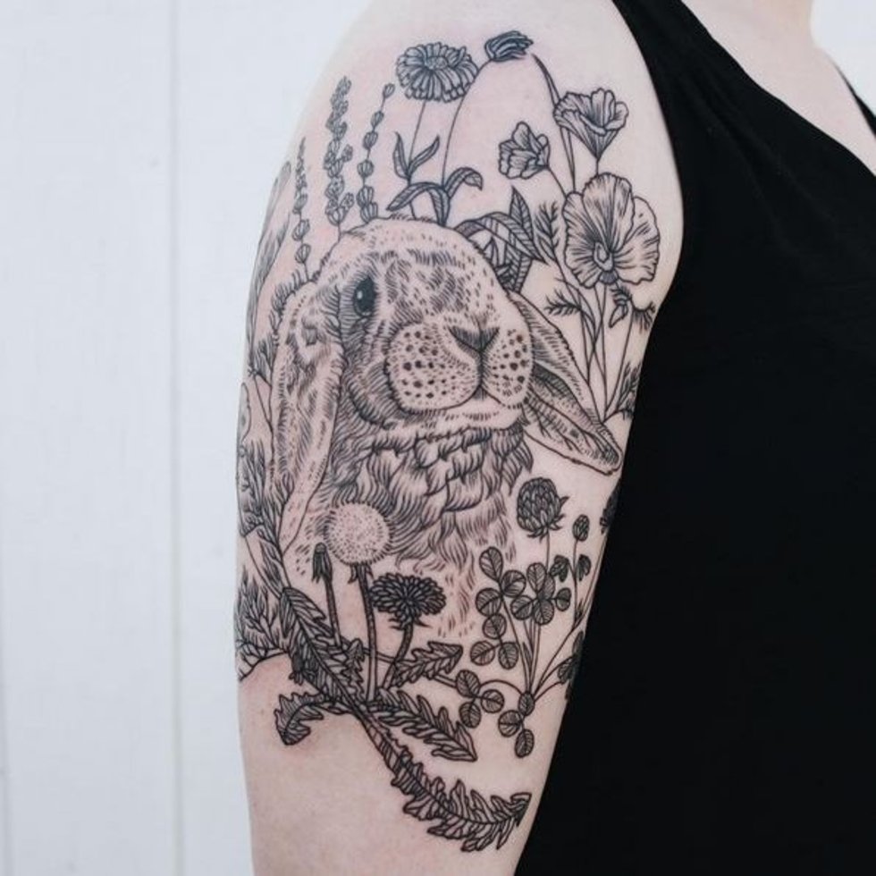 any touch up ideas  currently I have a lovehate relationship with this  tattoo and would like to change that open for any idea because Im  completely clueless what to do with