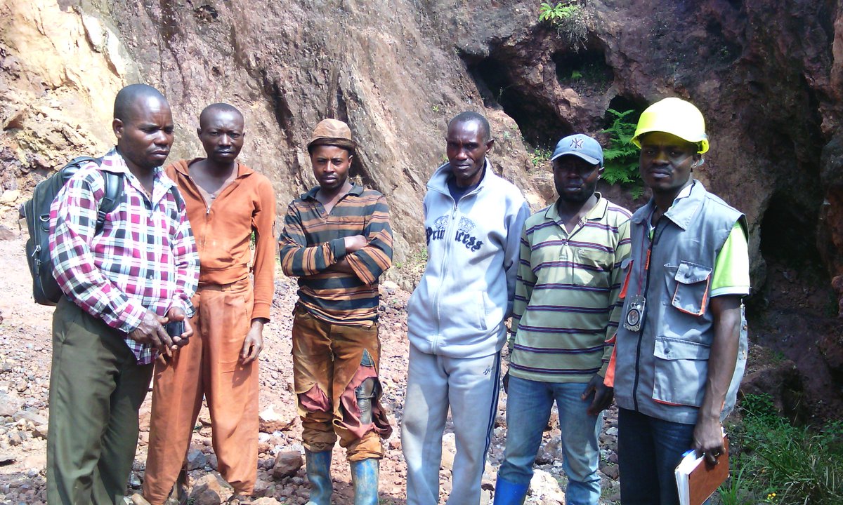 iubwe's tweet photo. SAESSCAM-Sud Kivu encadre les exploitants miniers artisanaux en territoire de Kalehe https://t.co/RzWEy9v854