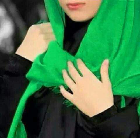 اني موبيدي اذا اذكر حسين.....
       هي تلطم ع الصدر جفيني....
''لبيك حبيبي ياحسين''
