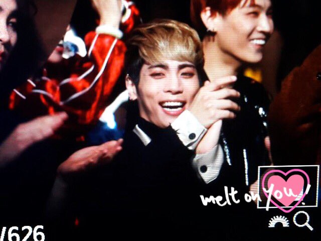 151202 Jonghyun @ MAMA 2015 CVObXOEUwAACwJL