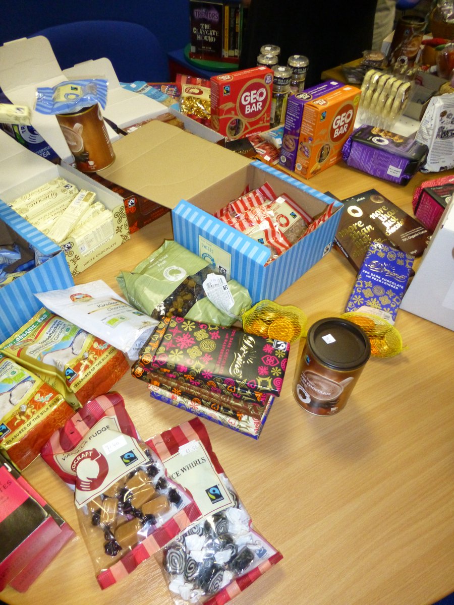 newcollworc's tweet image. Year 10 are selling @FAIRTRADE goodies today! Raising awareness and raising money! #biscuts #chocolate #goodies