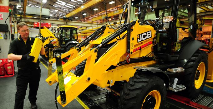 BiznessReporter's tweet photo. JCB staff vote to work shorter hours to save jobs https://t.co/CNwnrS0JIa #manufacturing2 https://t.co/eBh77D7cOi