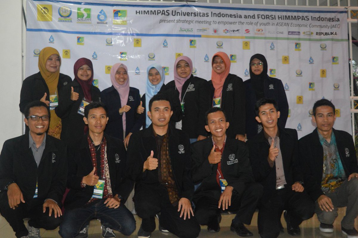 HimmpasUI's tweet photo. Wajah2 @MuslimPascaUNS pulang bawa PR (amanat) sbg tuan rumah #MunasHimmpas 2016 #KenanganTeringgal #TransformASEAN https://t.co/oBB4GDbXKi