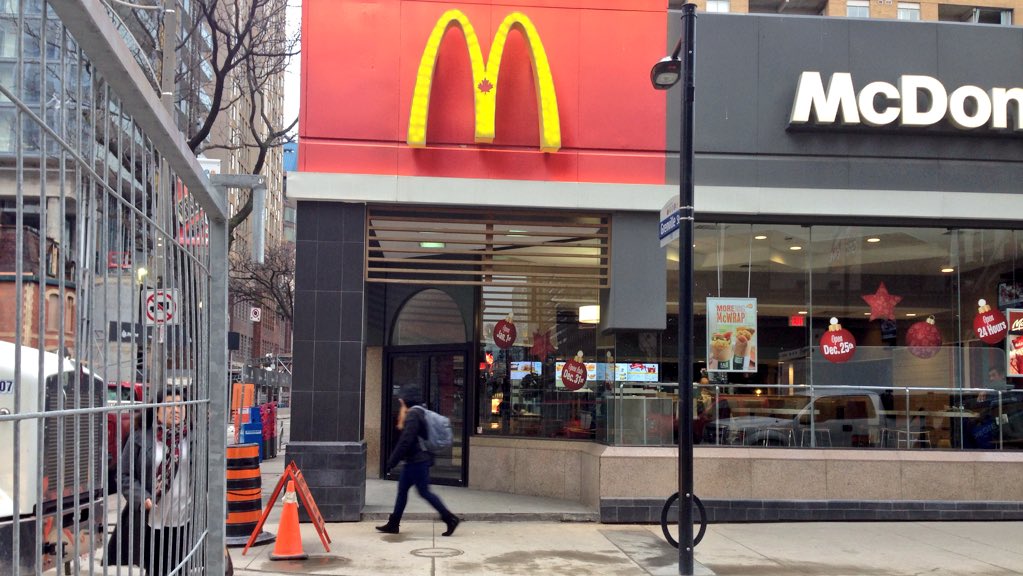 Annie Poulin tweet media