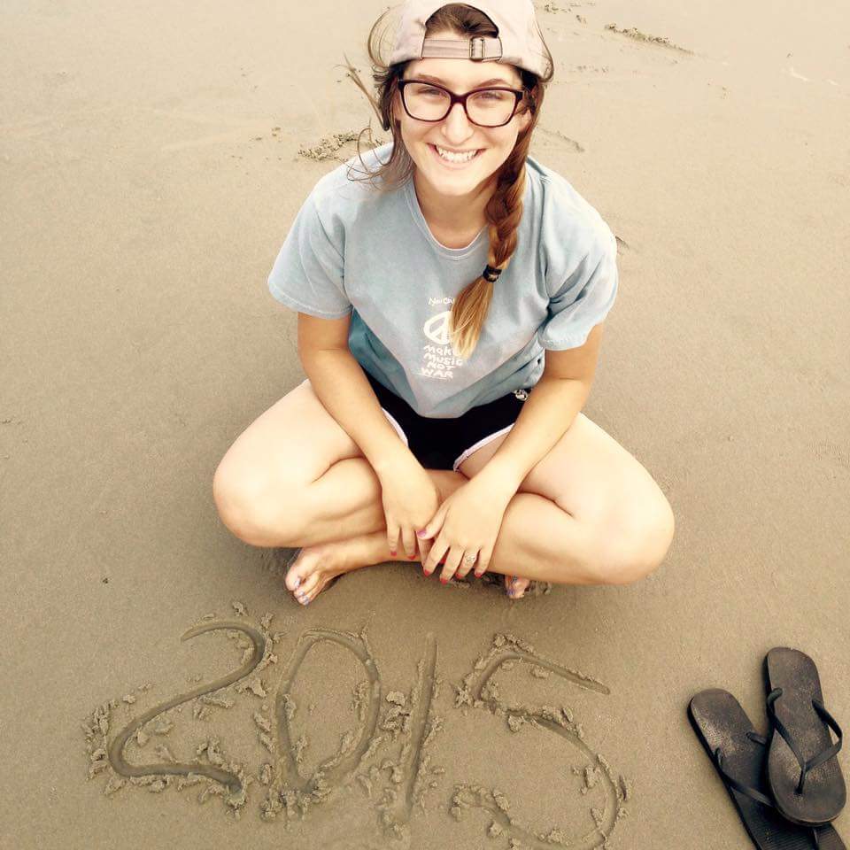 Hey, I'm the writer for @DTFAlysonS! Turns out people wanted me to do a writer RP. So hi! Retweets would be awesome!