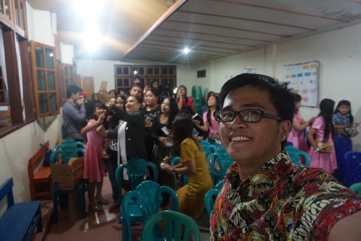 rbzwalian2's tweet photo. lagi. #AdminRiedel @mayamontolalu @ancellaFASP @richonatanael @NindyIndhy https://t.co/1WavSf1821