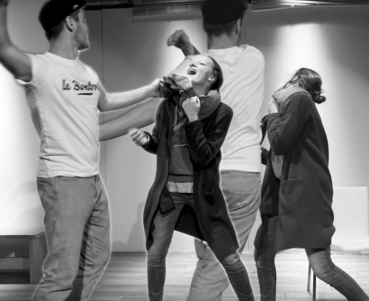 Theatre_de_Lulu's tweet photo. Lundi 7 décembre à 20h, venez découvrir la pièce d'improvisation de 24 étudiants. De l'inattendu au programme ;) https://t.co/fFnGiwlFsI