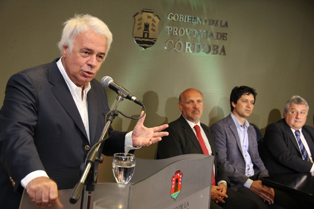 DelaSotaOk's tweet photo. Certificamos uso de Normas Internacionales de Contabilidad, hacia lo que tienden los principales países para el 2018 https://t.co/ZOm8KkTJgE