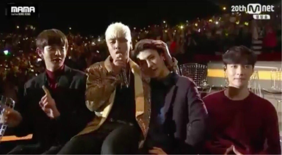 EXOfanbase_Int's tweet image. SEUNGRI &amp;amp; SEHUN LOL