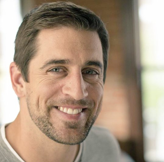 Alerta de post clubista:
Parabéns pra ele:o Deus,o mito...Que homem!AARON RODGERS! Happy BDay Aarão da Massa! 