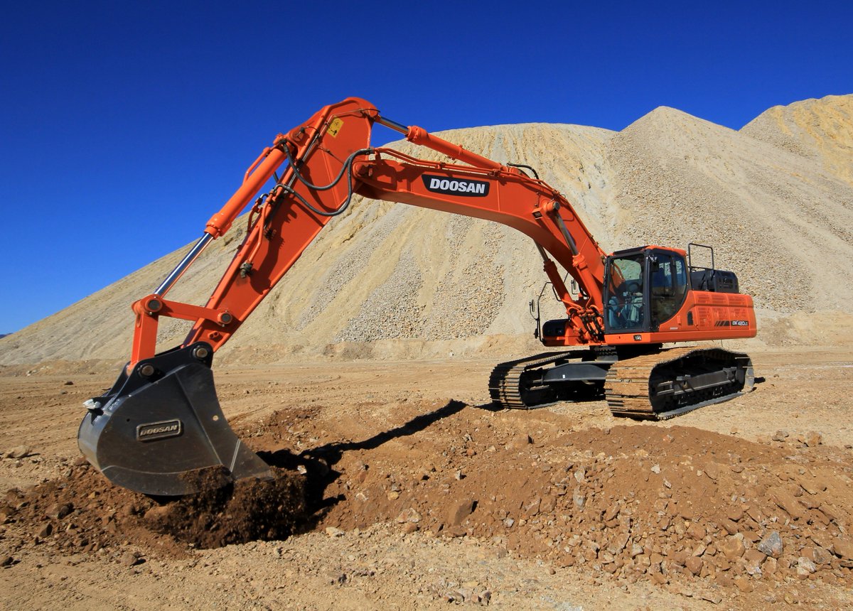 ExpertHE's tweet photo. Doosan DX420
#Doosan #DX420 https://t.co/NjeS2yo0Ec