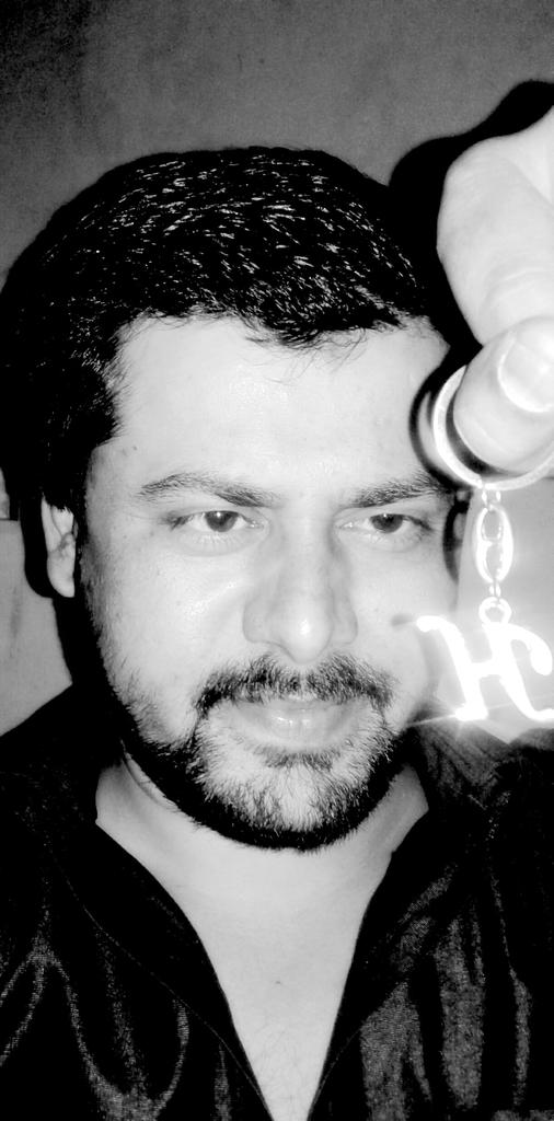 ashrafkhan12344's tweet photo. #feelingggg ###awsmmmm https://t.co/SVe1AKWFLQ
