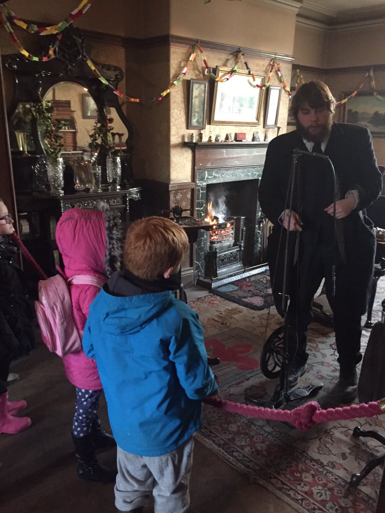 HollyStevens_'s tweet photo. #dentist #sweetmaker #mechanic #printer #funtimesatBeamish #Year 2 @SMemorial https://t.co/X9wWnP53GS