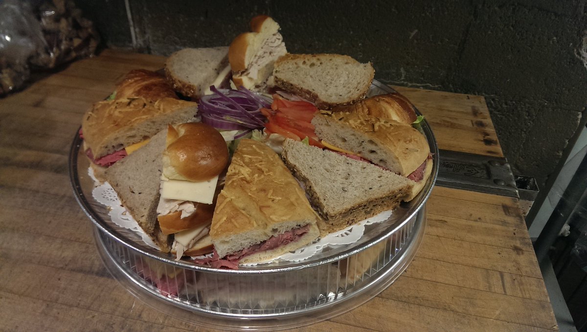 BloomBakingKC's tweet photo. Give us a call @ 816-283-8437 to set up your next office meeting spread! https://t.co/PKEyree4QW
