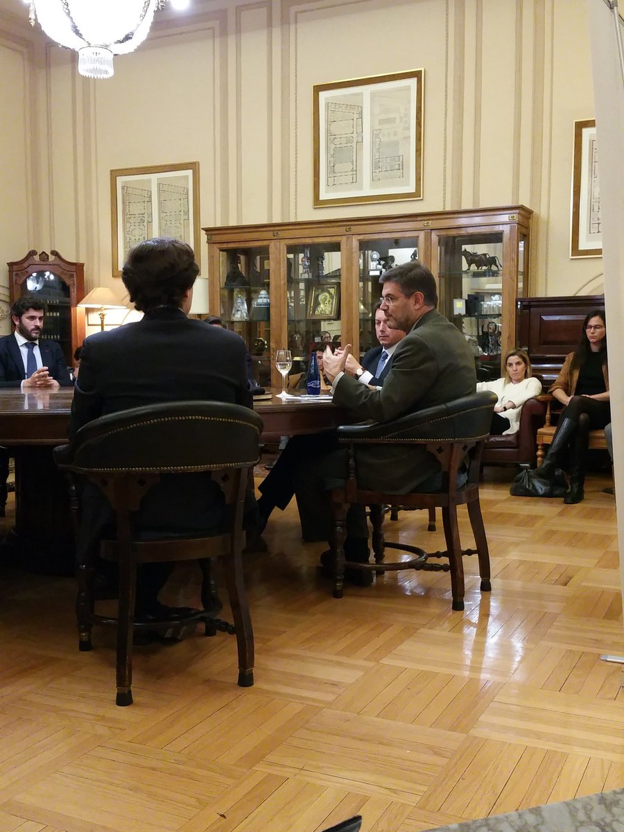 ForoG78's tweet photo. "Reformar la constitución, debe pasar por un periodo de debate y diálogo" @RafaCatalaPolo en la sesión de #ForoG78 https://t.co/72AaHVeZ45
