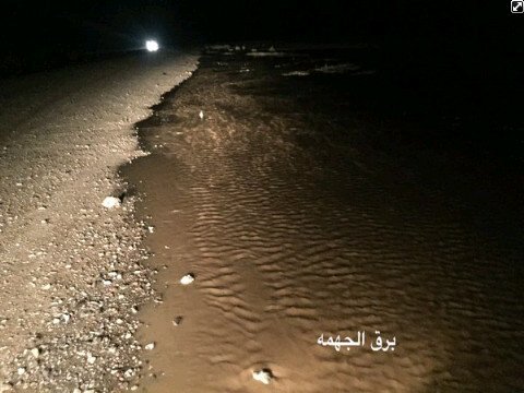 yasir645's tweet photo. جنوب الجياسر ١٠ كم التلاع تمشي والبرق مقبل فالمنشاء غرب عفيف ١٢٠ ك https://t.co/VVUXG29Cdn