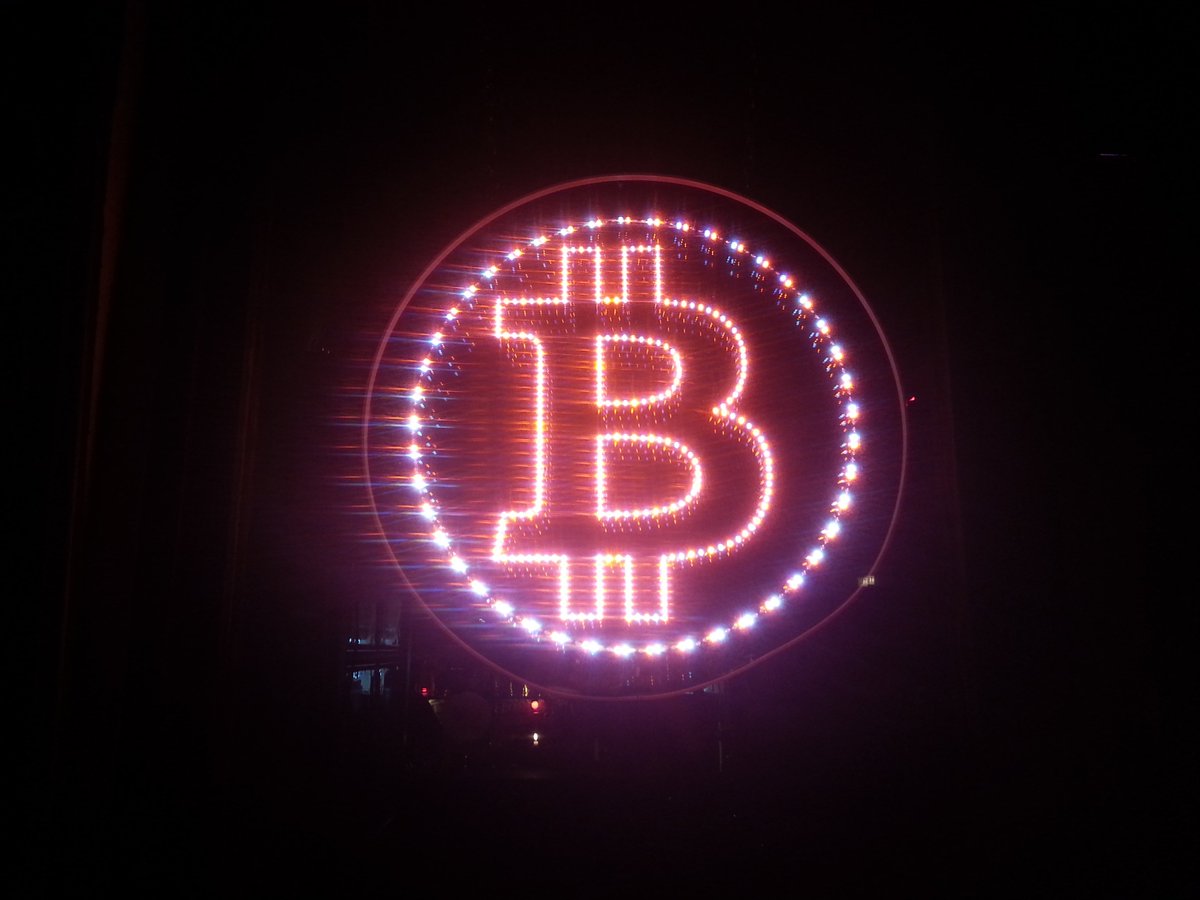 MetaLair's tweet image. Enjoying drinks for #bitcoin at Room 77 in the Kreuzberg district in Berlin.