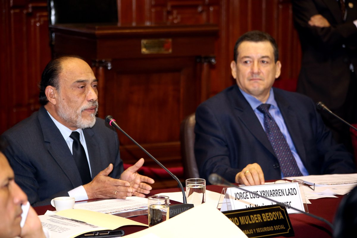 CTTS2014's tweet photo. NOVENA SESIÓN:  Jefe del Reniec, Jorge Yrivarren Lazo expone respecto a las irregularidades en los contratos CAS https://t.co/6vIPqfgLtP