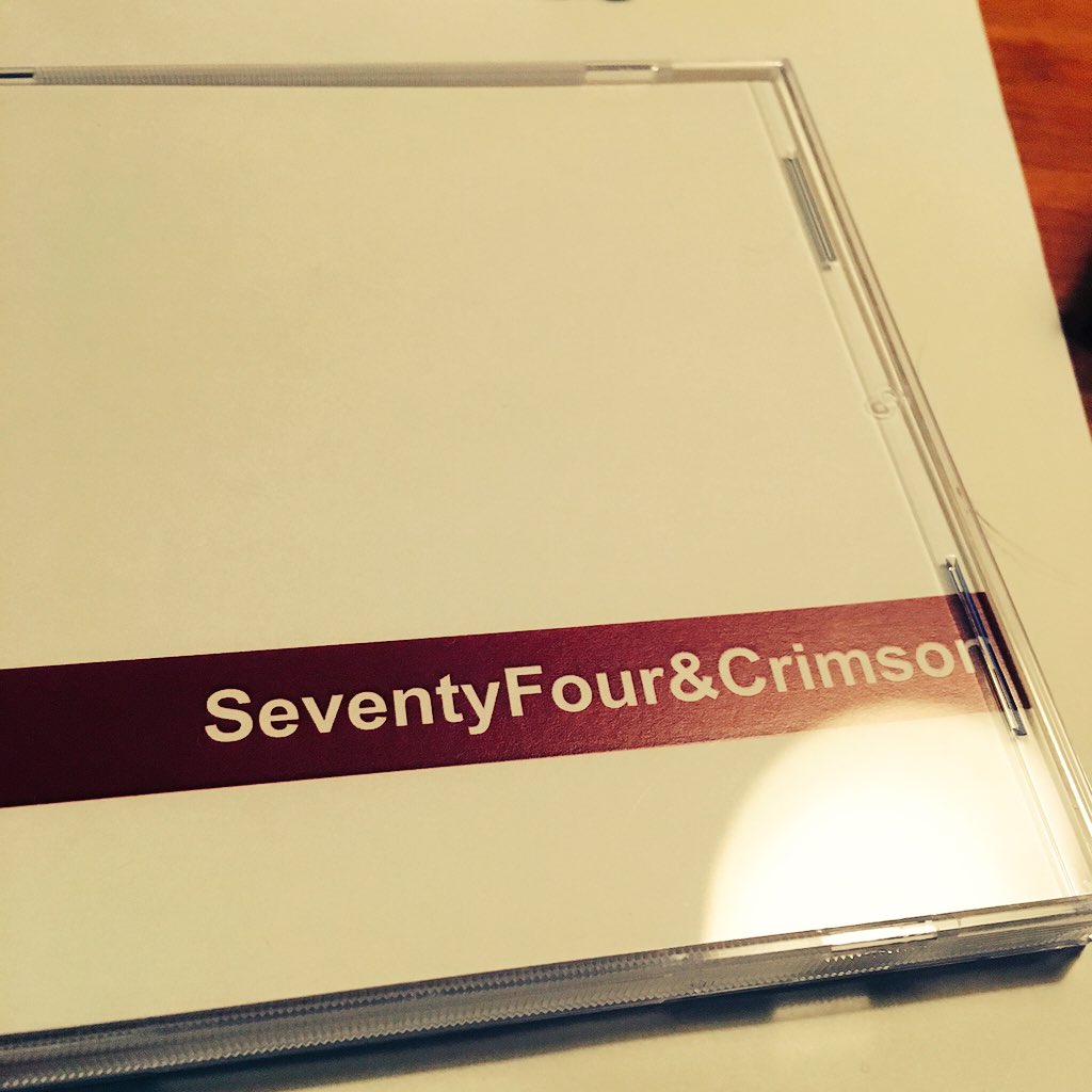 rotten_rui's tweet image. SeventyFour&amp;amp;Crimsonの新譜ヤヴァい。
歌詞の内容がクソパンク。こんなこと言っていいの？！え、言っちゃって大丈夫？！感が。ショッキングすぎてヤヴァい。

@74andcrimson