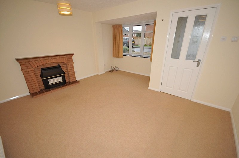 IanPerks_'s tweet photo. TO LET £675 #Wordsley Beautifully presented 2 bedroomed semi detached house with garage. https://t.co/7vSiMKs4rE https://t.co/mbx1MTvqyG