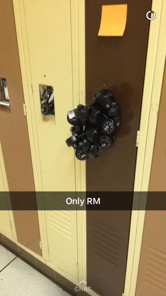 RmssProblems's tweet photo. Only at RM, security at its finest. #rmssprobs https://t.co/ViAvrV1iQz