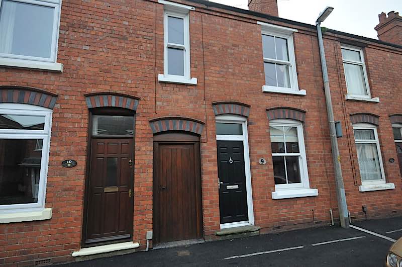 IanPerks_'s tweet photo. TO LET £675 #Wallheath Beautifully presented, extended three bedroomed period property. https://t.co/PbSAXYf4c4 https://t.co/AFxS3JNQen