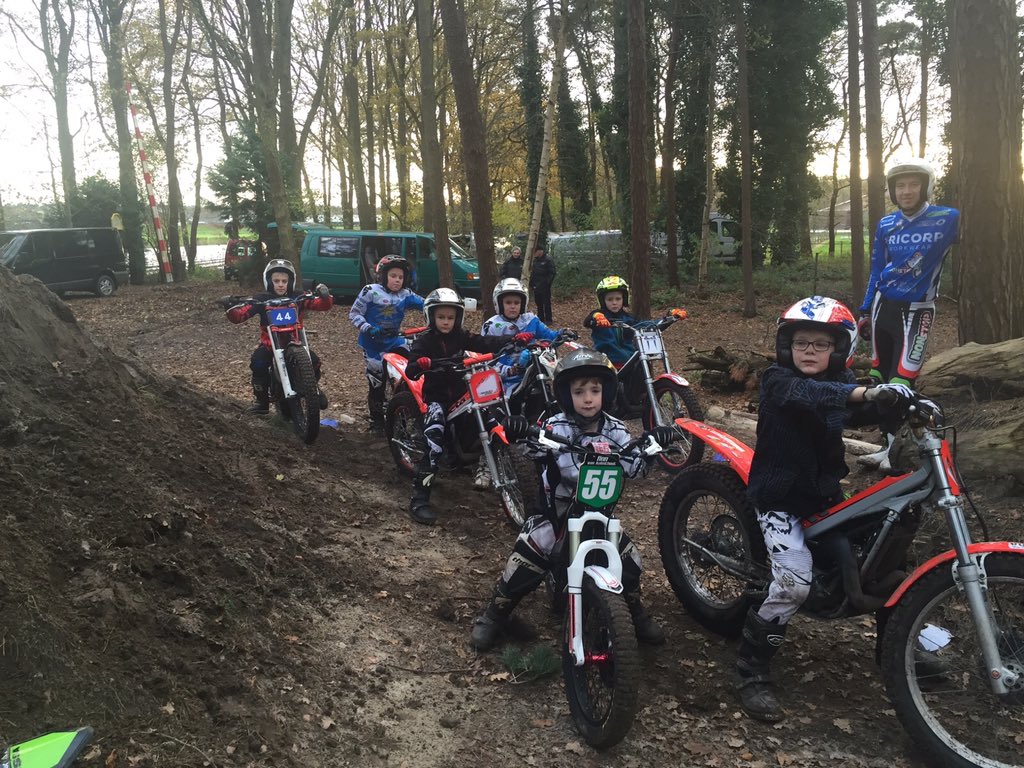 LucBranten's tweet photo. Kids-trial training in Breda, super tof! https://t.co/hTCJP1qiqu