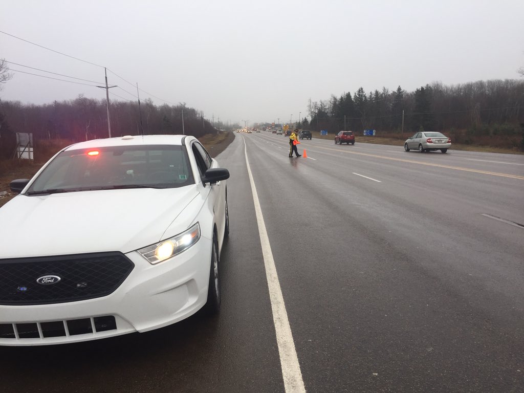 RCMPPEITraffic's tweet photo. We are getting set for another check point in @StratfordPEI are your documents all up to date???? Cst. Parsons https://t.co/VJJYIGRi96