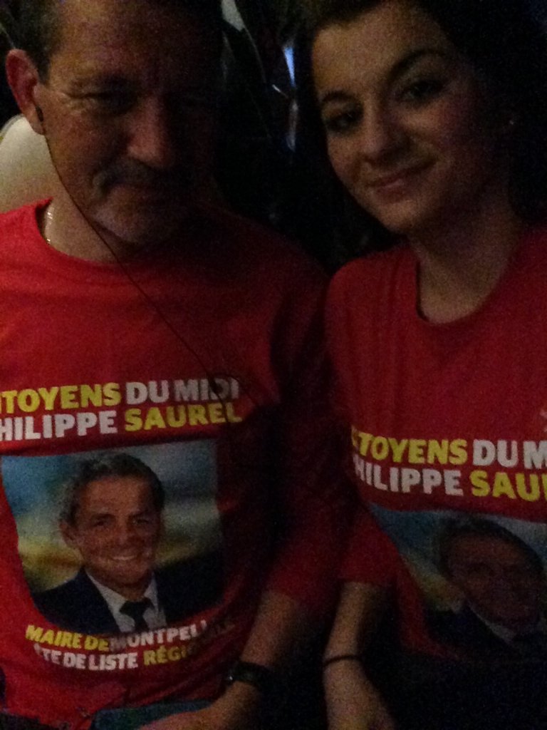 nadia_chapelle's tweet photo. #citoyensdumidi motivés en route pour le meeting de Toulouse pour #saurel2014 #LRMP Bus1 https://t.co/R21bRtqzM0
