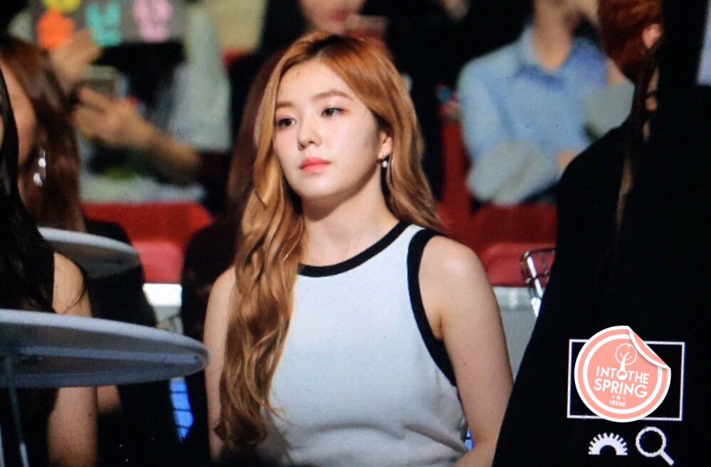 itspring_0329's tweet photo. 151202 #아이린 오늘도 여신처럼❤️ 축하축하🎉 https://t.co/NZ5G1Vsecm
