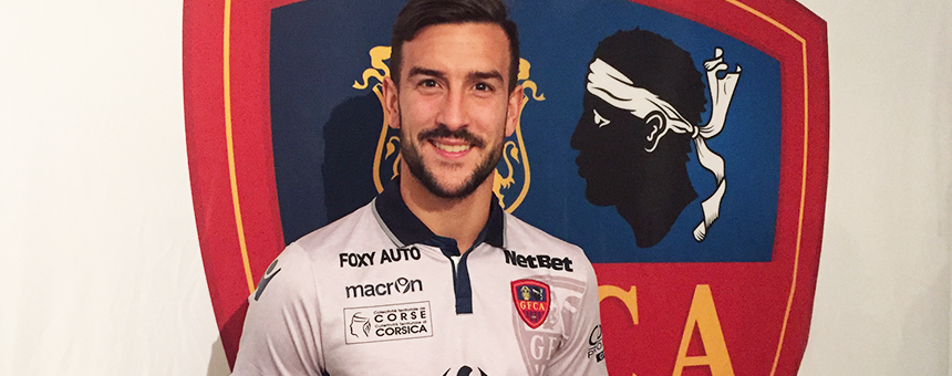 gfc_ajaccio's tweet image. #Boutique Le maillot #Third dévoilé ! À découvrir pendant #MHSCGFCA ! @Ligue1 @MacronSports gfca-foot.com/v1/le-gfca-en-…