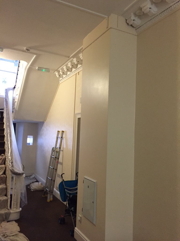 colourcraftsw's tweet image. @Brewerspaints @CrownPaintsProf we've used it recently, brilliant stuff #timonox