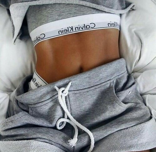 Infumableh_'s tweet photo. Amor eterno a la ropa deportiva 👌👍😍 https://t.co/pCk4RClL8n