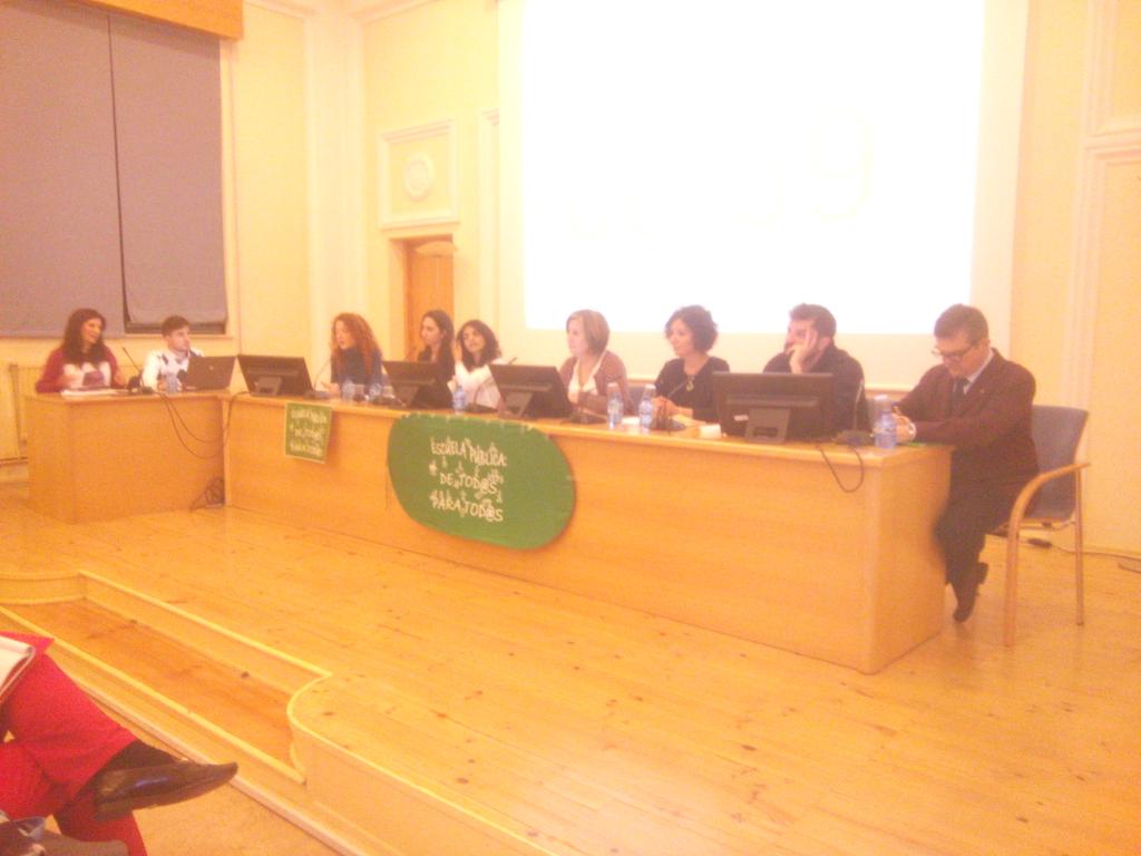 MEPLGSalamanca's tweet photo. Empezamos nuestro debate sobre Educación https://t.co/CJkX9z2OtO