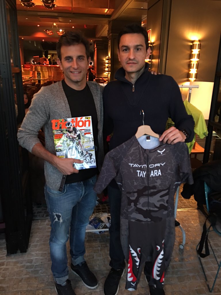 tayara777's tweet photo. Presentación colección @Taymoryworld a los medios  @tatel_madrid @triatlonchannel @revistaTriatlon https://t.co/r9Awl7KmBy