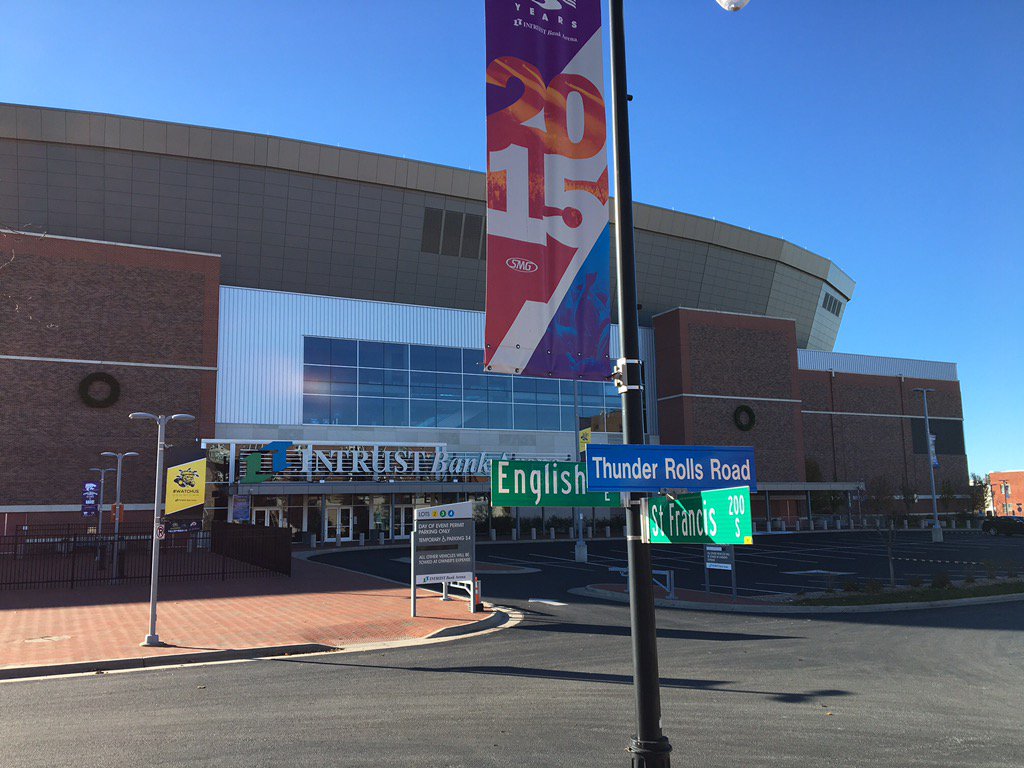 VisitWichita's tweet photo. Two Wichita streets temporarily renamed for the Garth Brooks concerts! #GARTHinWICHITA #ICTevents https://t.co/ykSPo7JvaD