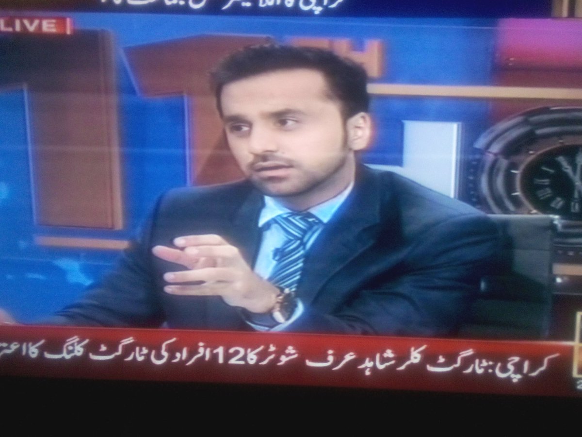 i_Hajraax's tweet photo. @WaseemBadami Live only on @ARYNEWSOFFICIAL
#LookingAwsome! :* https://t.co/tCOgED0CTa