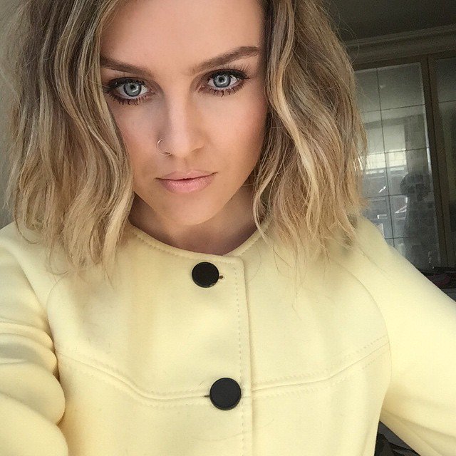 PerrieEdward107's tweet photo. O.M.G old selfies on my phone 😟😱 https://t.co/LgiKnHZEAU