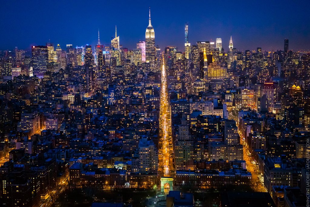 NY, NY, city the never sleeps. Signed books of AIR available &amp; shipping later this week - laforetair.com