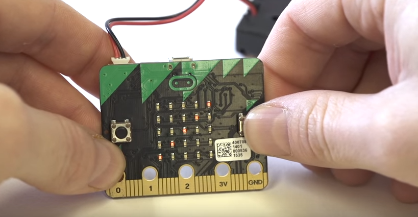 TouchDevelop's tweet photo. @pgeuder Appreciation video for making your first script with the #microbit #proud  https://t.co/QW0aBSOyog https://t.co/nifBmqrAw3