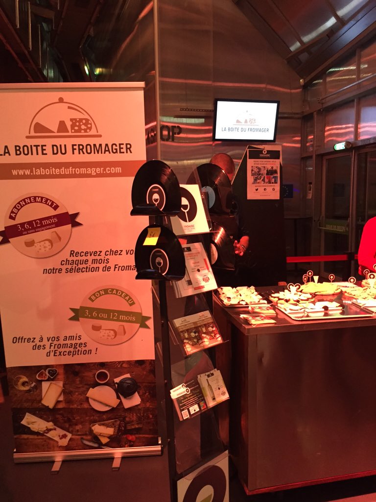 Soirée afterwork chez <a href="/Stereoluxnantes/">Stereolux / Scopitone</a> avec <a href="/vinomusiclive/">Vinomusic</a> Venez nous rencontrer les Nantais!!