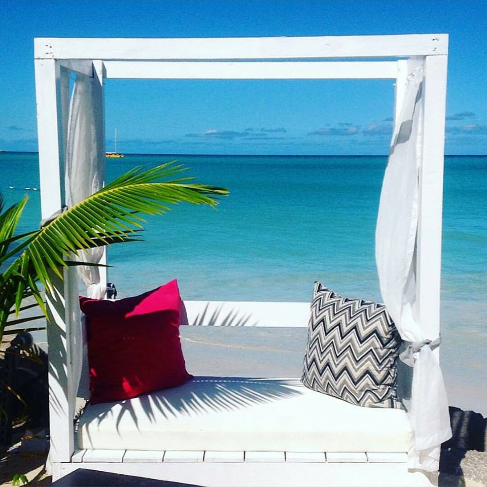 Visitaandb's tweet photo. Daydreaming... #LoveAntiguaBarbuda #FallinLove365
@AnasRestaurant1 Fall deals https://t.co/eTW62cMUIv https://t.co/YDQs0sLY86