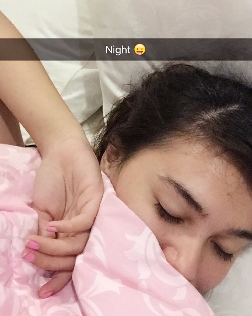 SandyIshabellaa's tweet photo. Good night😘😘 https://t.co/sh5NejTuM1