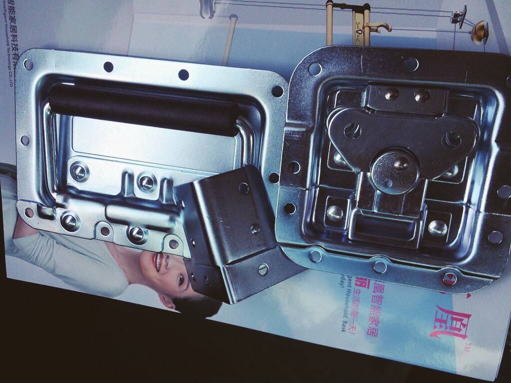 minisewingmach1's tweet image. cheapflightcasehardware.com