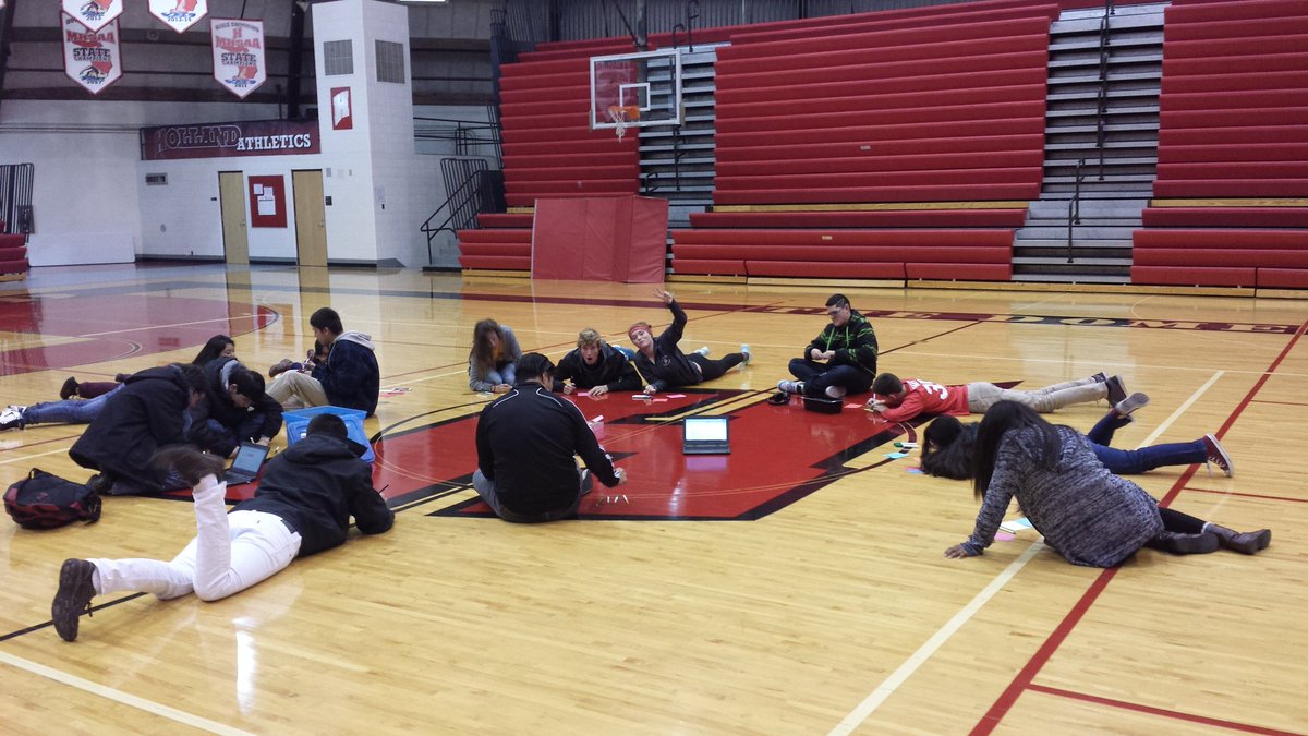 Coach_Lewin's tweet photo. The #fishpack advisory making some holiday cards. @AmellionDollars @madie_mendels @Jennniferoaaa https://t.co/5Ms9i1EmM7