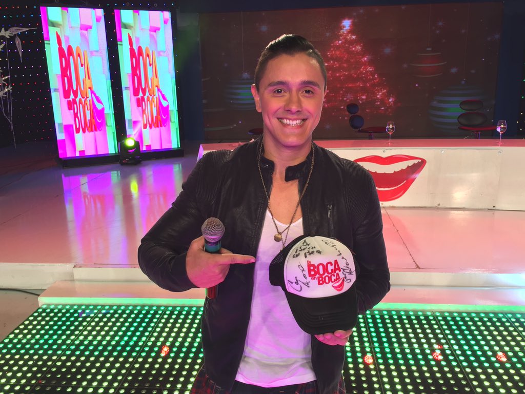 TCNautas's tweet photo. ¿La quieres? @JoeyMontanaT firmó y hasta besó la gorra para ti. ¡Llévatela! Usa el hashtag -> #ActivadoConDBEB. 🎤 https://t.co/jsM6zSafOA