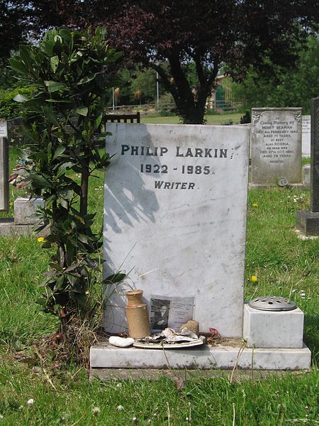 Libroantiguo's tweet image. I have no enemies. But my friends don't like me.”
Philip Larkin, poet, novelist, died on this day in 1985. 
📷Keith D