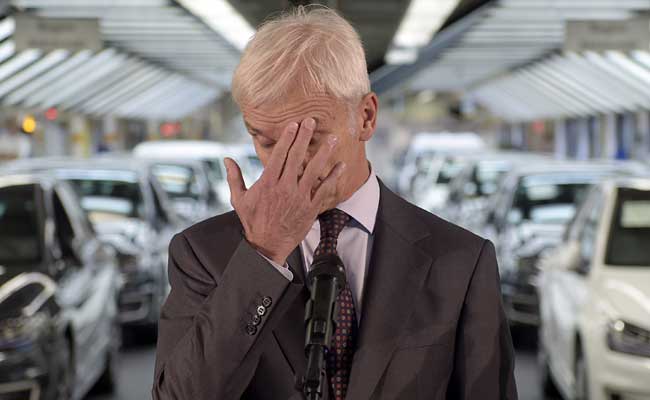 ndtv's tweet photo. Volkswagen's family owners break silence with promise to protect jobs https://t.co/YO44Dxar8u https://t.co/sOOM5ljZyX