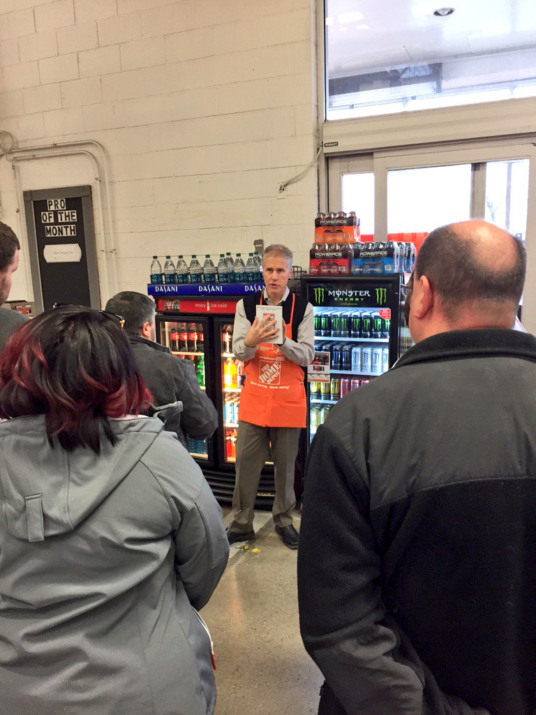 Bobby_MET_D32's tweet photo. Great to be the host store for @CocaColaCo training for New England MET! Four MET Districts representatived! https://t.co/5o8R19uT14