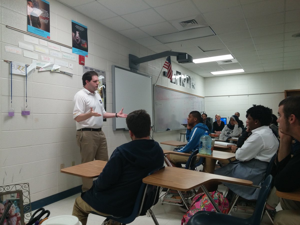 BakerFame's tweet photo. Yesterday, we had a guest anchor, Michael White from Fox 10 speak to the students that are part of FAME Academy! https://t.co/oc3IPFFjsu